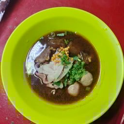 คันทรี่ก๋วยเตี๋ยวน้ำตก