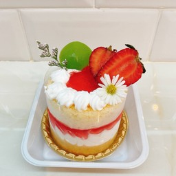 สตอเบอรี่นมสด