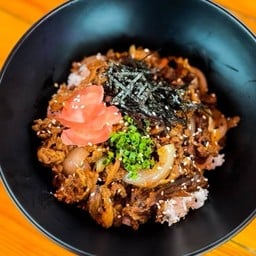 เนโกะราเมงไทรน้อย