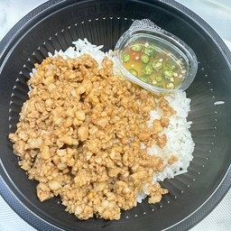 ข้าวหมูสับผัดซอส