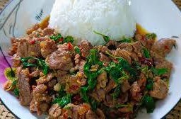 กะเพราเนื้อชิ้น