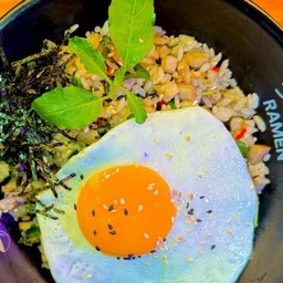 ข้าวกะเพราหมูชาชู