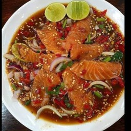 ยำแซลม่อน