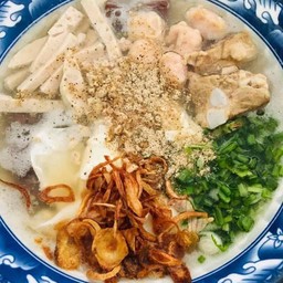 ก๋วยจั๊บหมูสับ + หมูเด้ง + เล้ง+ ไข่ลวก