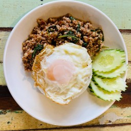 ข้าวกะเพราหมูสับ