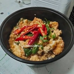 ไข่ข้นห่อหมกไก่กรอบราดข้าว