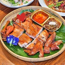 ร้านส้มตำไก่ย่างเขาสวนกวาง ปากซอยบางด้วน