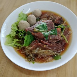 ก๋วยเตี่ยวเนื้อเปื่อย น้ำแกงอร่อยมาก เนื้อเต็มจาน