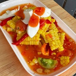 ตำข้าวโพดไข่เค็ม