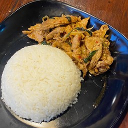 กะเพราหมูชิ้น