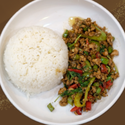 ข้าวราดผัดกะเพราหมู