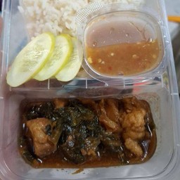 ข้าวหมูตุ๋นผักดอง