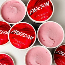Freedom (Cup 85g) - ราสเบอร์รี่ กรอง มานิเย่ย์ แคนดี้ ออเร้น