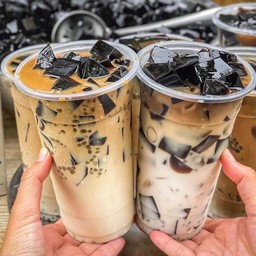 เฉาก๊วย นมสด/น้ำลำไย