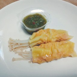 เกี๊ยวใส้เห็ดเข็มทอง