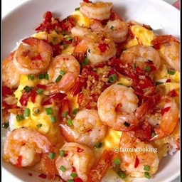 กุ้งคั่วพริกเกลือ ราดข้าว