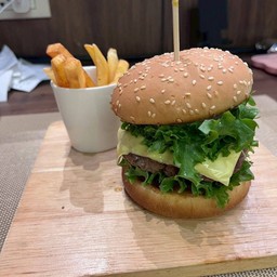 เบอร์เกอร์เนื้อ