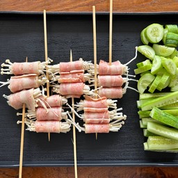 สามชั้นไก่ พันเห็ด ฟินๆ