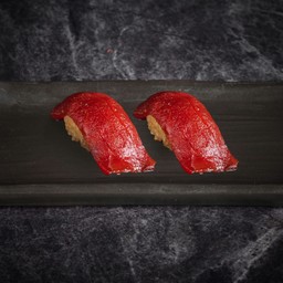 ซูชิอากามิโชยุสึเกะ ( 2 คำ )