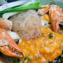 650฿  ปูไข่อบวุ้นเส้น