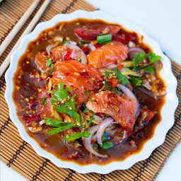 ยำแซลมอนวาซาบิ