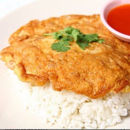ไข่เจียว ซอสน้ำปลา ราดข้าว
