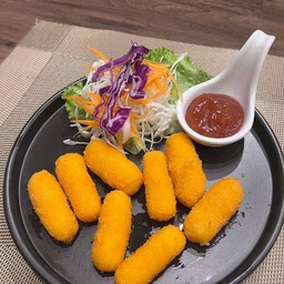 ชิกเก้นสติกส์ Chicken Sticks
