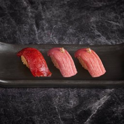 ซูชิทูน่า 3 สี ( 3 คำ )