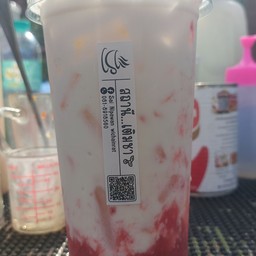 นมสดสตอเบอรี่
