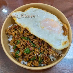 ข้าวกะเพราหมูสับโบราณ