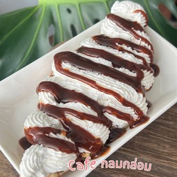 ครอฟเฟิล-วิป-ซอสชาไทย