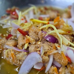 ยำกุ้งแห้ง