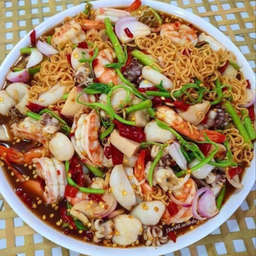 ยำมาม่าทะเล