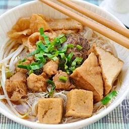 ก๋วยเตี๋ยวน้ำใสเจ