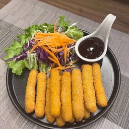 ชีสสติ๊กส์ Cheese Sticks