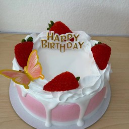 เค้กผีเสื้อสีชมพู