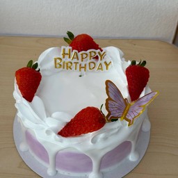 เค้กผีเสื้อสีม่วง