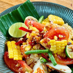 ตำข้าวโพดไข่เค็ม