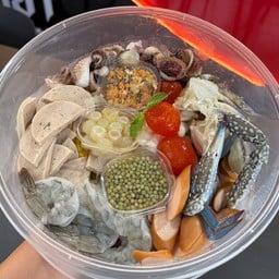 ยำยกร้าน