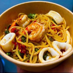 สปาเกตตีกระเพราทะเล