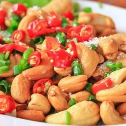 ยำเม็ดมะม่วง