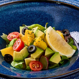อะโวคาโด้มะม่วงสลัด บัลซามิกเดรสซิ่ง