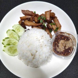 ข้าวเนื้อแดดเดียวทอด