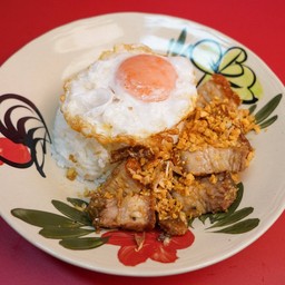 หมูกรอบซอสกระเทียม