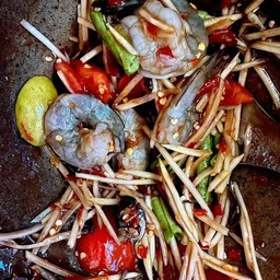 ตำกุ้งสด