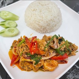 ข้าว ผัดผงกะหรี่ทะเล