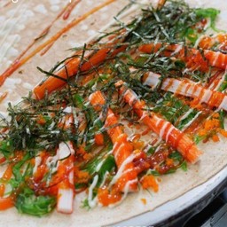 พิซซ่า ปูอัด สาหร่ายทาโกยากิ