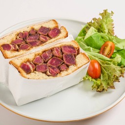 Steak Sandwich  แซนด์วิชสเต็กเนื้อ