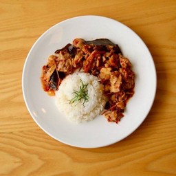 ข้าวไก่ต้มยำผัดแห้ง