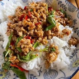 ข้าวกระเพรา